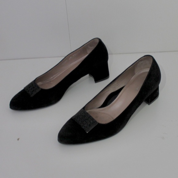 Low heel - Picture 4 of 5